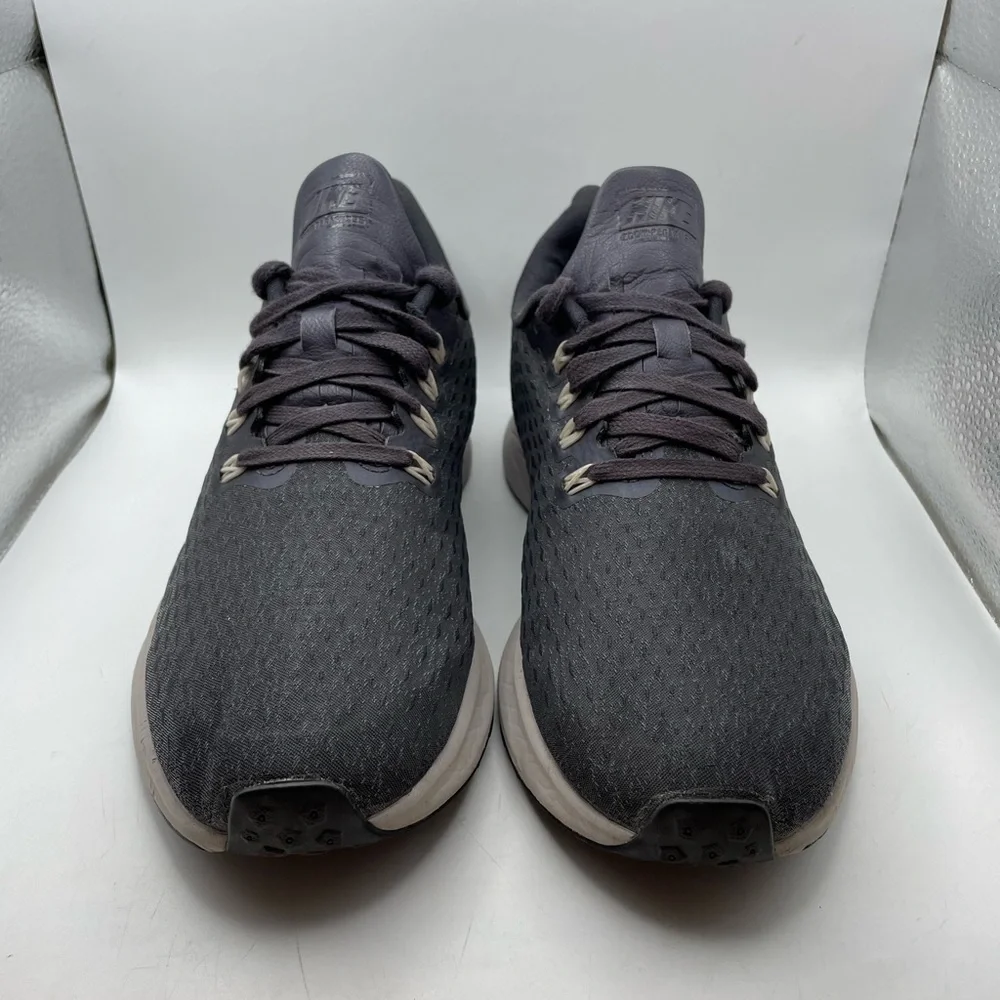 Nike Zoom Pegasus 35 womens gray sneakers size 9